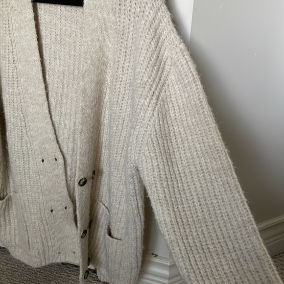 ZARA Chunky Knit Cardigan - great condition, oversized size Small - Picture 6 of 6